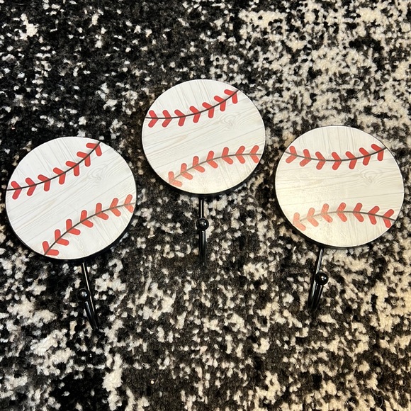 Baseball wall hooks - Picture 1 of 3